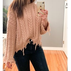 ⬇️ FINAL PRICE DROP Boohoo Distressed Cable knit